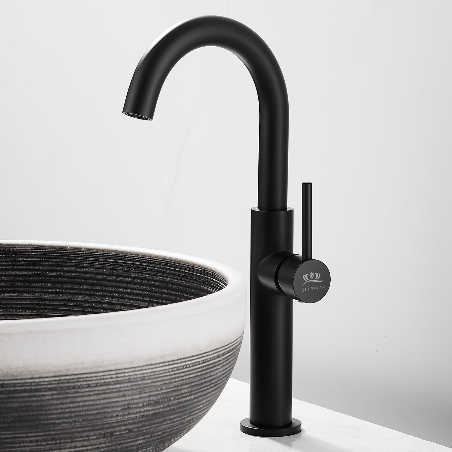 Single Lever Mono Mixer Tap - Matt Black