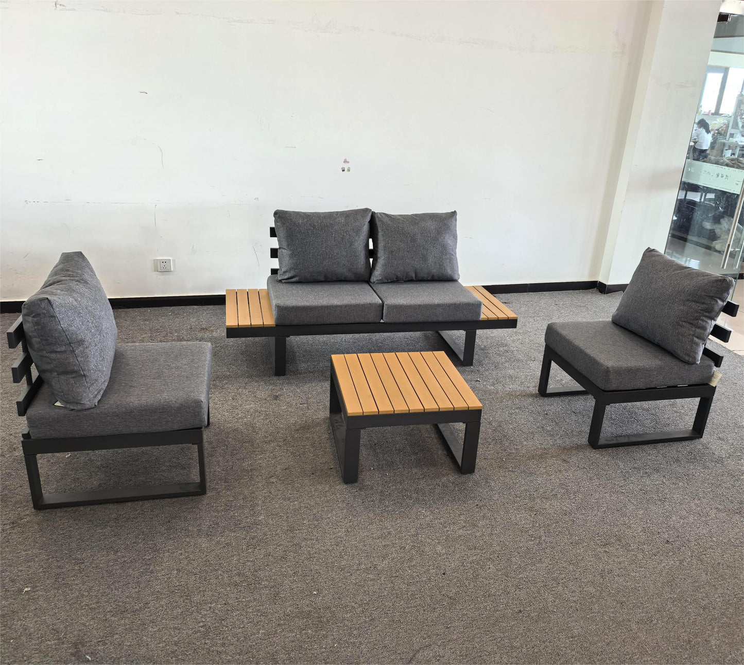 #AL-19 Floor Sample Clearance Sale-Aluminium  Sofa Set with Coffee Table