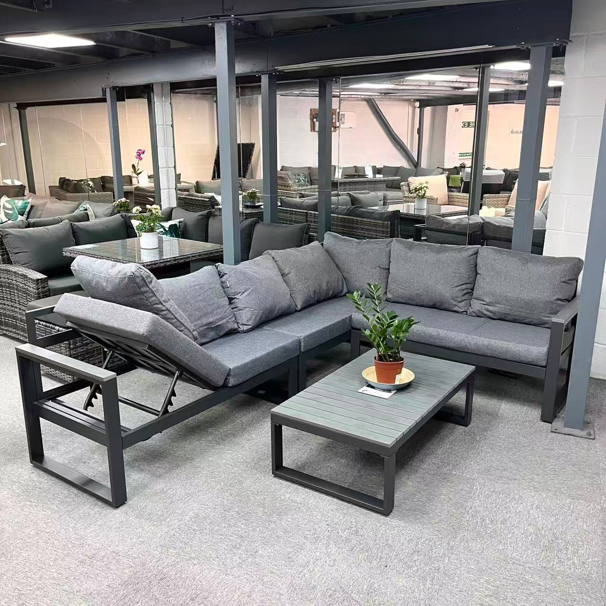 CK-03 Dune Range RHF Corner Set Charcoal Aluminium Frame With Grey Cushions