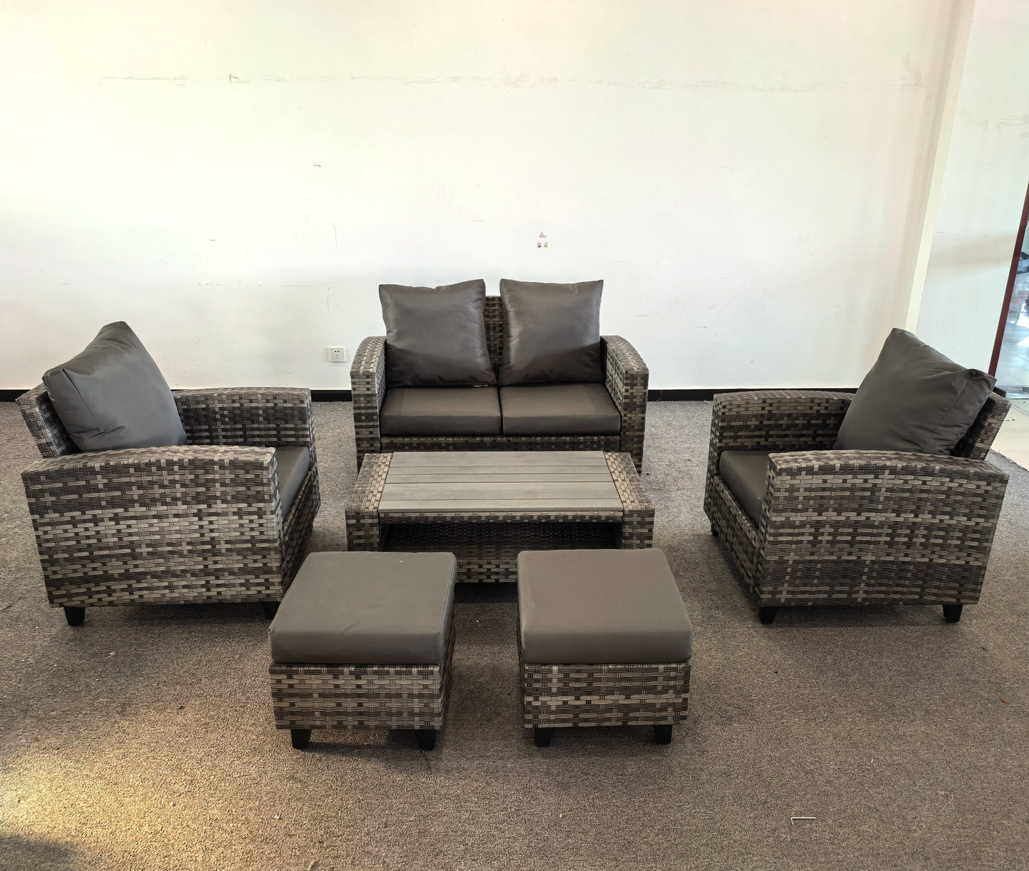 #AL-20 Floor Sample Clearance Sale-Rattan  Sofa Set with Coffee Table