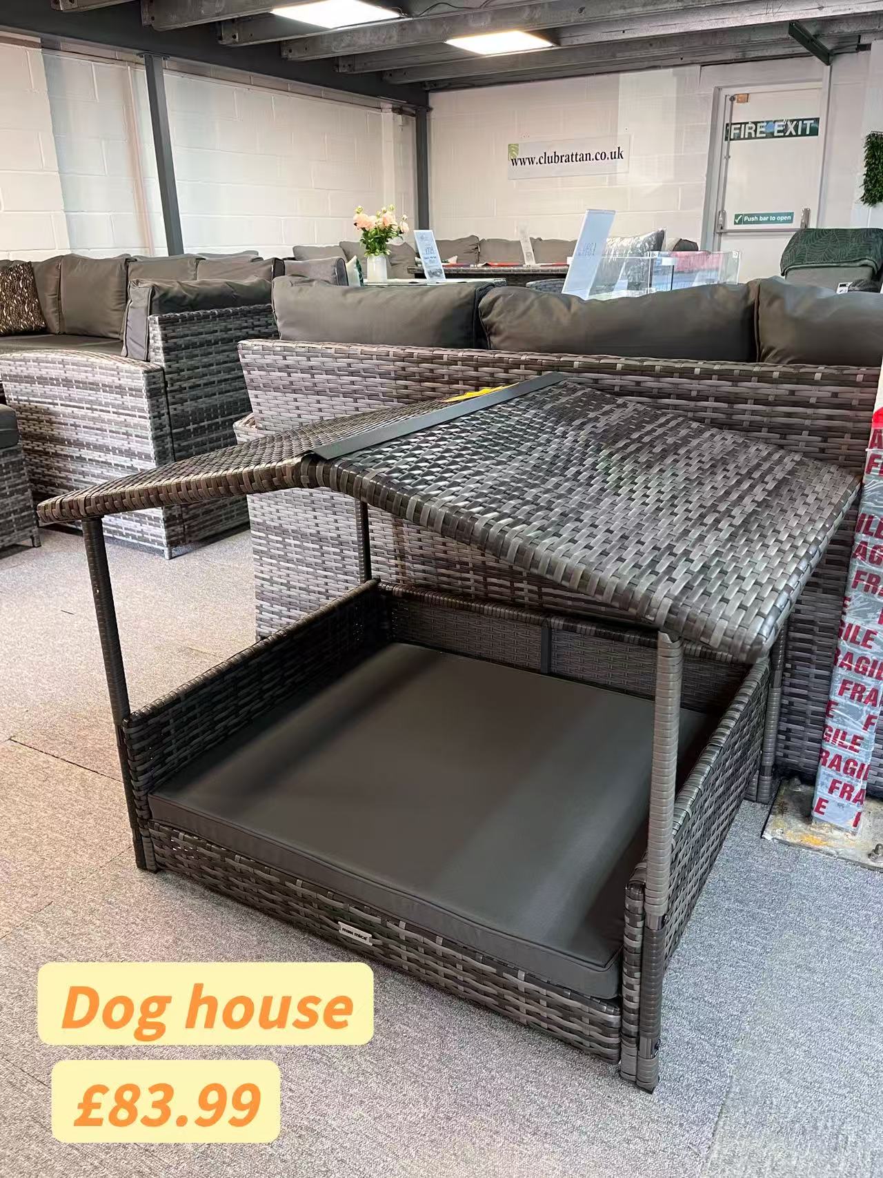 Clearance in shop, sale as shown--Max Mice Wicker Raised Dog House / Rattan Dog Bed for Indoor/Outdoor with Removable Roof and Cushion in Grey
