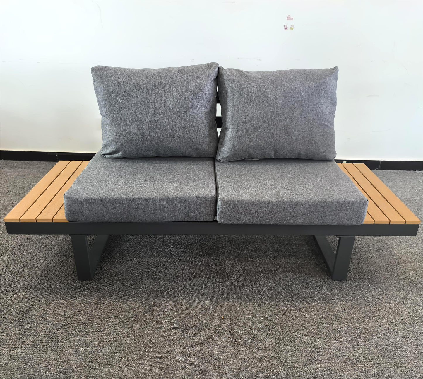 #AL-19 Floor Sample Clearance Sale-Aluminium  Sofa Set with Coffee Table