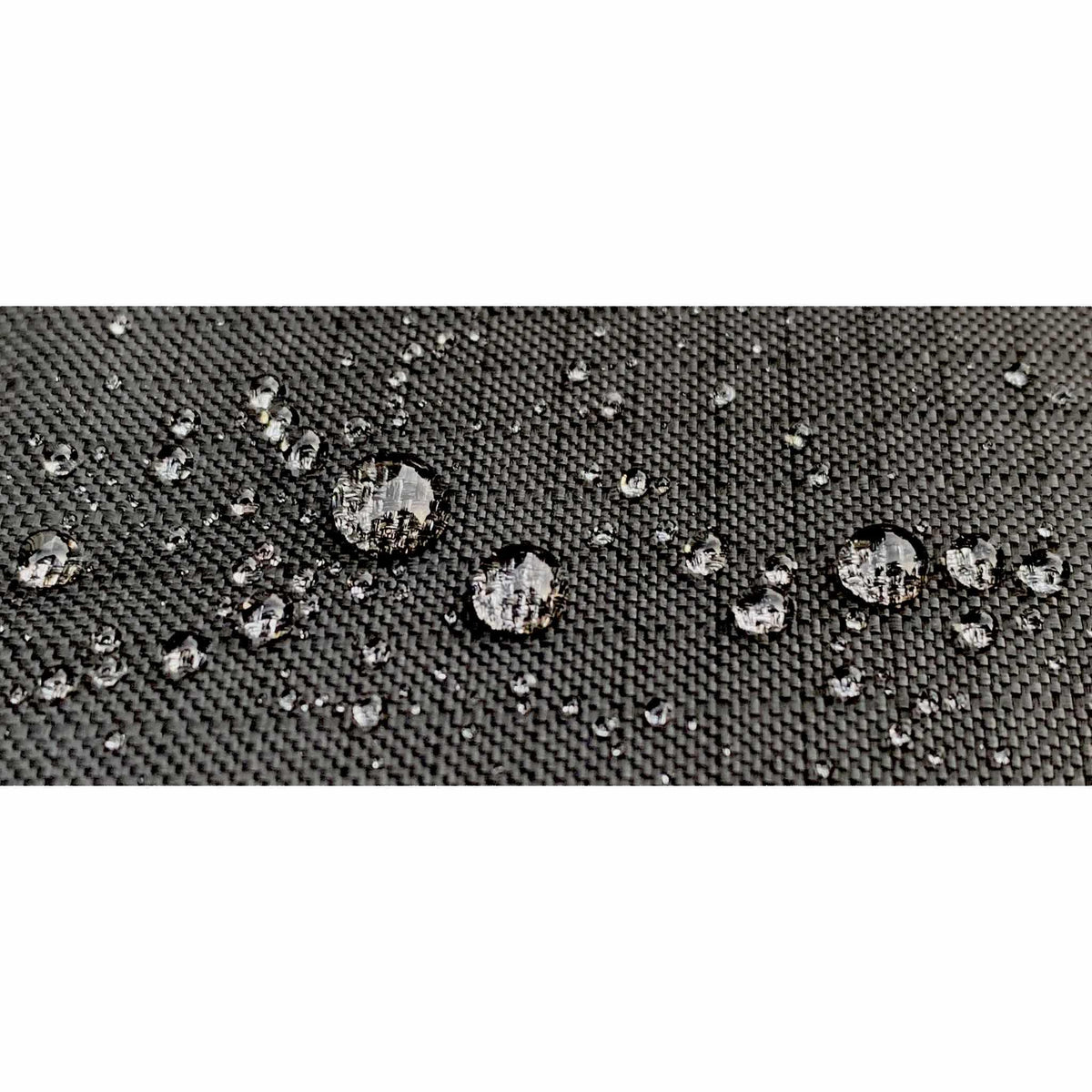 Rain cover for Soak Set of 2 x Sun Loungers with Side Table close up with water droplets